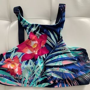 Halter bathing suit top